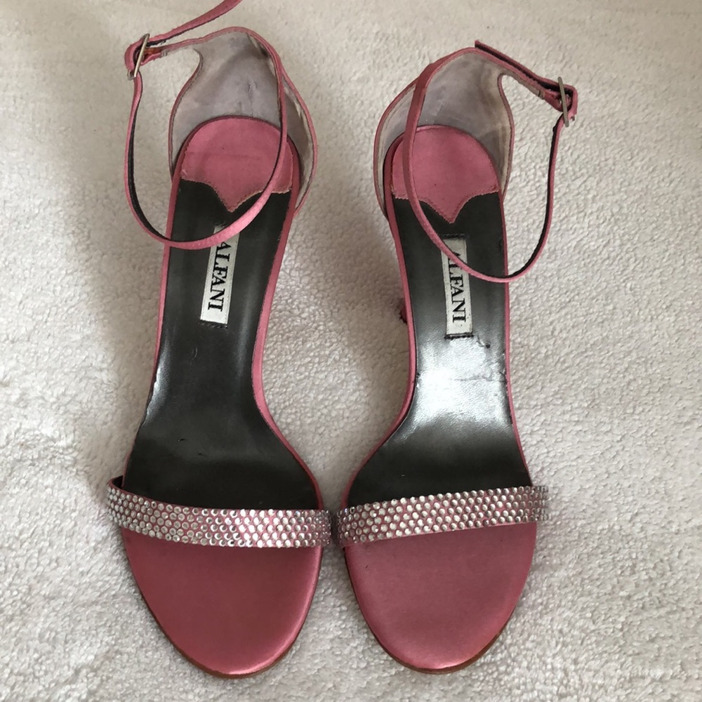 🆕ALFANI 💖🩶Pink Satin & Rhinestone Sandal! Size 7! Vintage! New! Never worn! - Picture 6 of 16